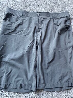 Outdoor Research Bermuda Shorts size 18